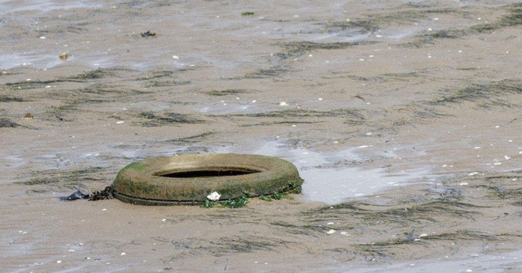 Tire pollution